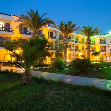 Corina Family Fun Club By Kispet Hm Hotell Ayvalı