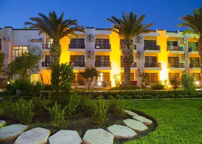 Ξενοδοχείο Corina Family Fun Club By Kispet Hm