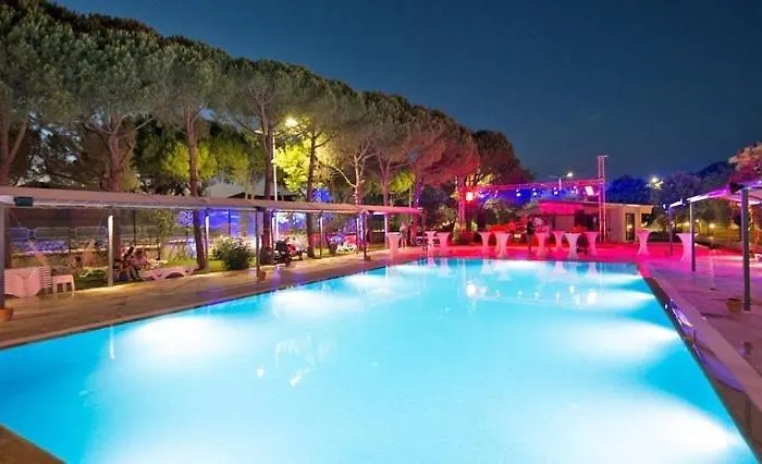 Corina Family Fun Club By Kispet Hm Ayvalı